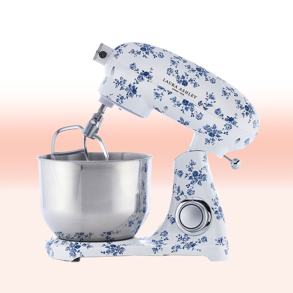 Laura Ashley 6L Deichst Stand Mixer / Küchenmaschine / Aus Druckguss / Mit Knethaken, Rührbesen, Schneebesenaufsatz und Spritzschutzhaube / Geräuscharmer 1800W Motor mit Vollmetallgetriebe / Mit kippbarem Kopf // Sale-Point.ch