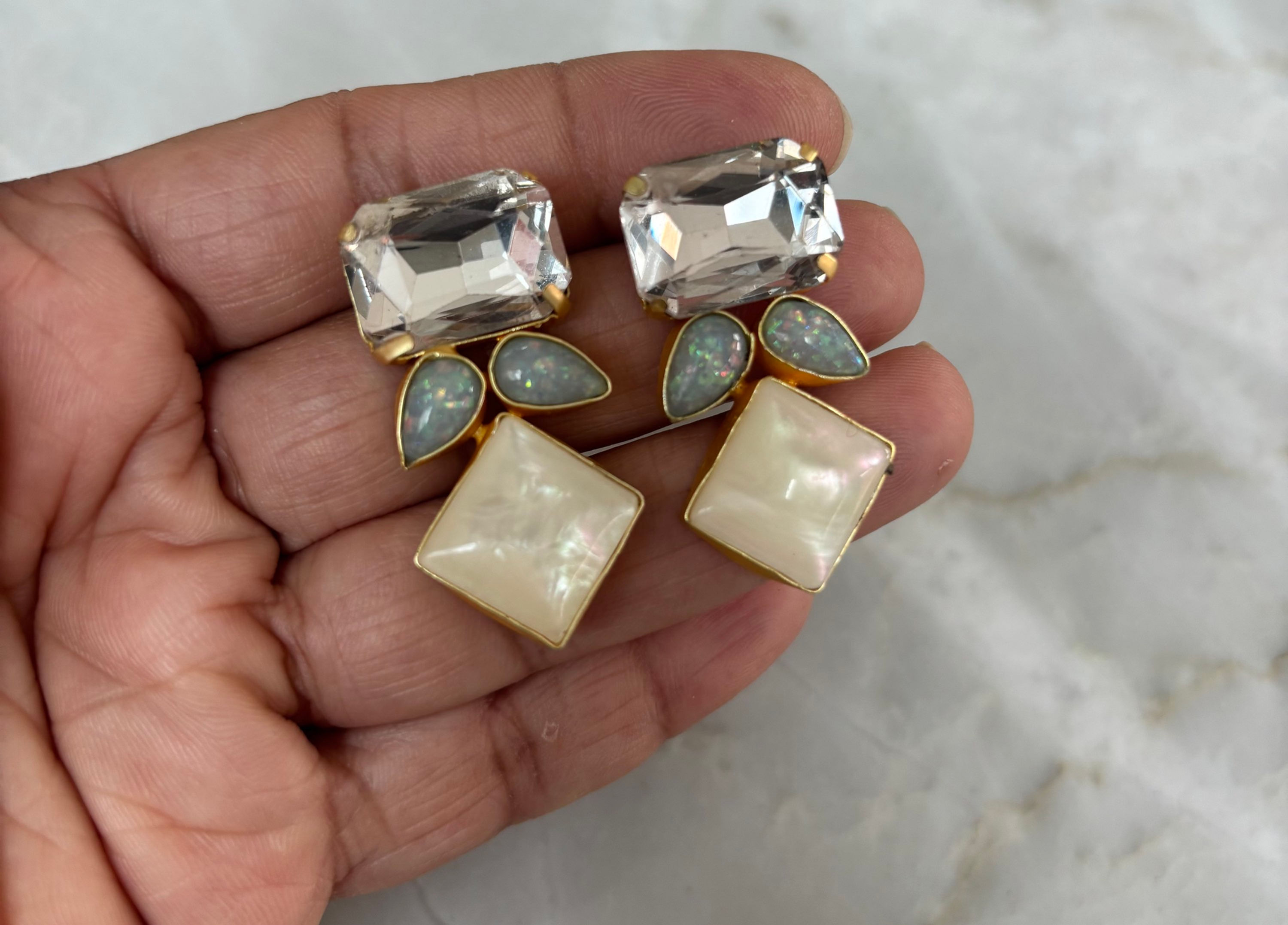 IH precious stone (G)