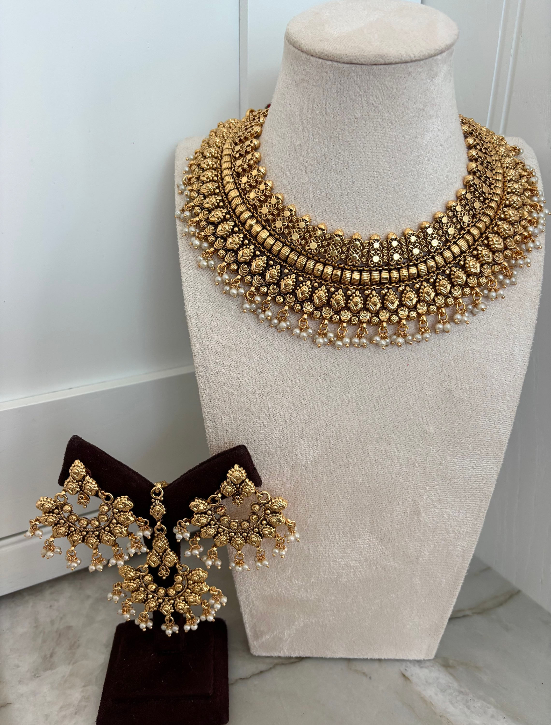 Vintage Madhu (Pearl)