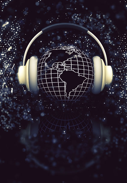 Unternehmens-Podcast Weltkugel mit Kopfhörern