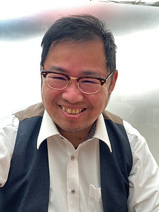代表の顔写真です