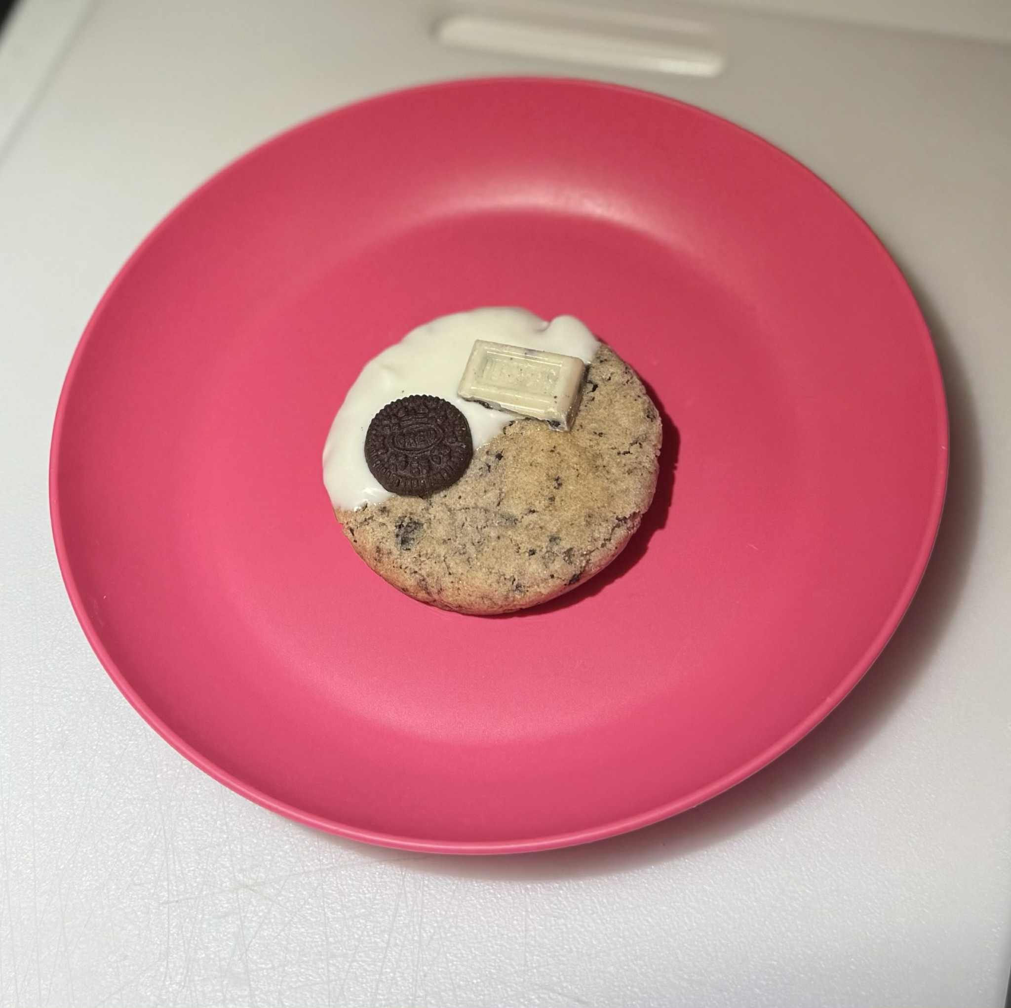 Cookies & Cream Cookie
