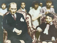 Mustafa’nın 23 Nisan’ı”(Hayalî bir anı – Atatürk bir çocuk olarak 23 Nisan’da)