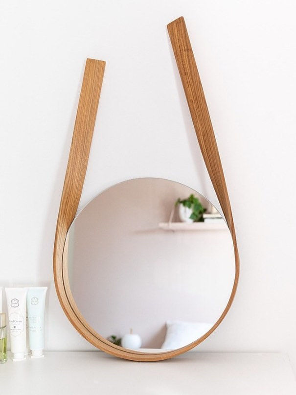 Thumbnail: BOW Mirror