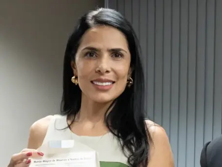 Presidente de estatal é demitida por fotos com Michelle Bolsonaro