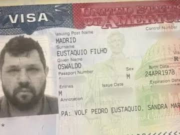Jornalista Oswaldo Eustáquio recebe visto dos EUA