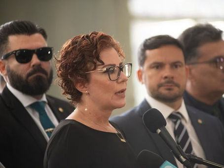 Zambelli planeja se candidatar a deputada na Itália