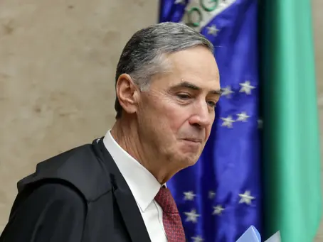 No último dia no STF, Barroso vota pela descriminalização do aborto e solicita retomada de julgamento