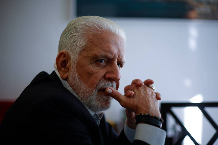 Líder do governo Lula, Jaques Wagner, é alvo de operação da PF no Caso Master