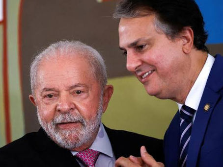 Efeito Lula: Falta de verba compromete distribuição de livros didáticos no ensino básico