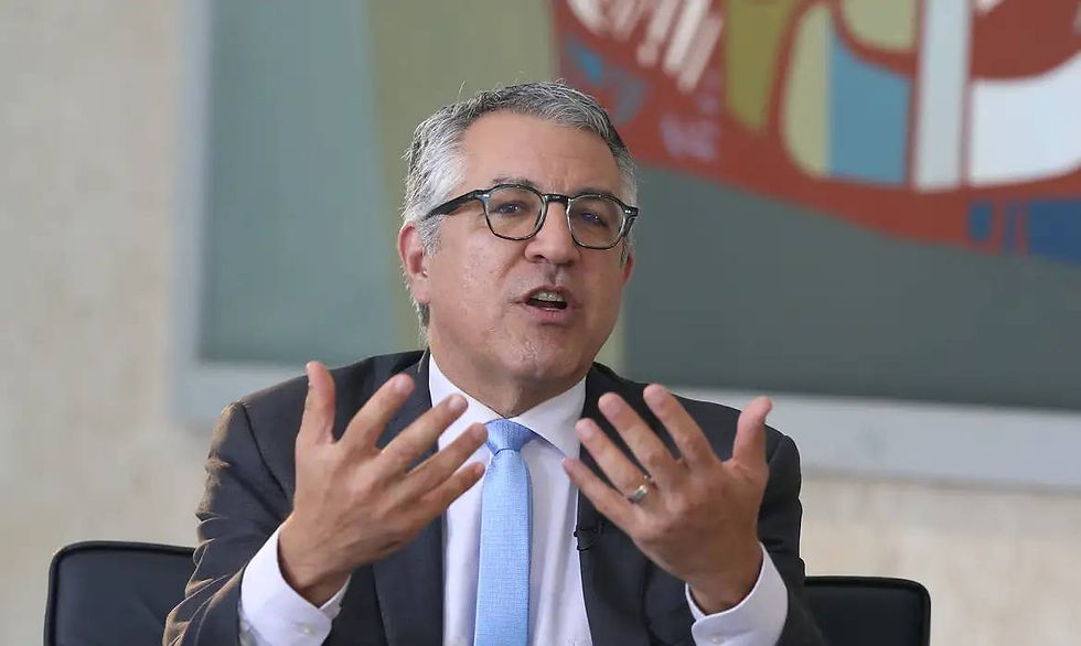 ALERTA: Registros do Planalto colocam empresário e suposto operador de propinas lado a lado na portaria