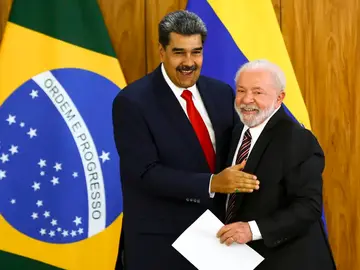 Oposição protocola exigência para que Lula classifique Maduro como "persona non grata"
