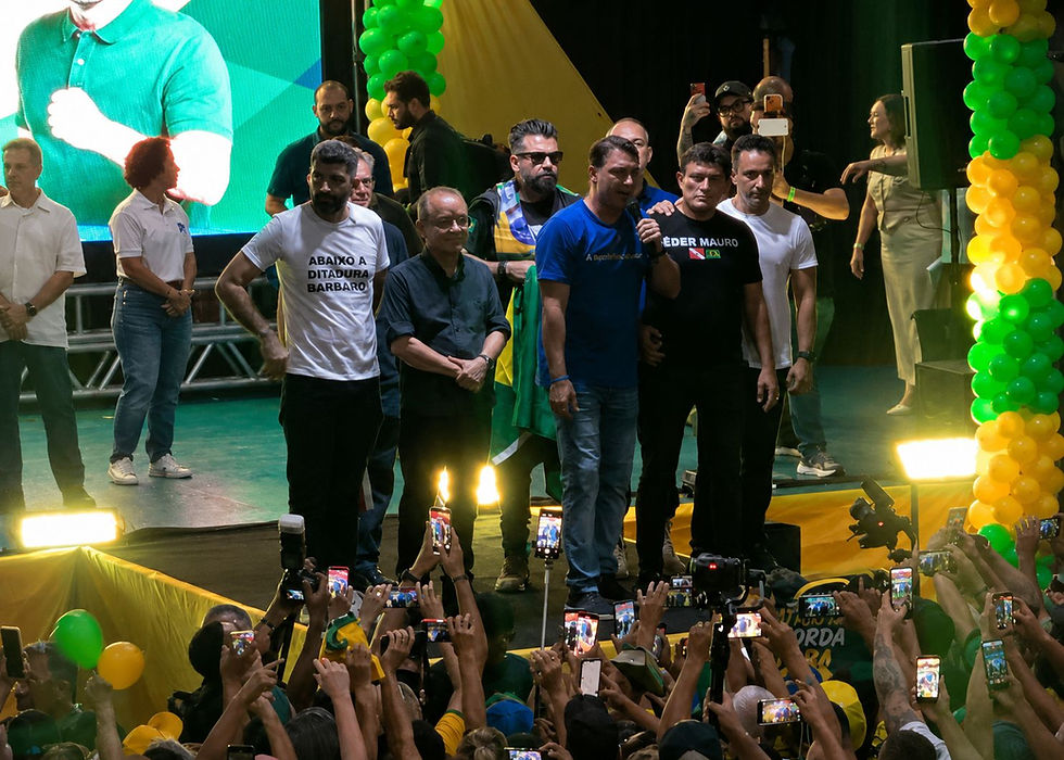 Flávio Bolsonaro critica gestão dos Barbalhos em evento em Belém