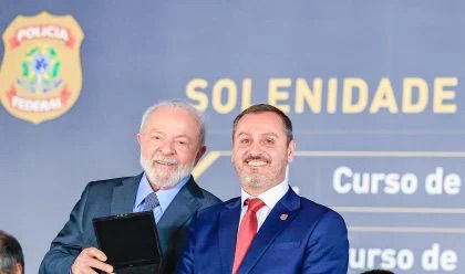 PF recua e devolve credenciais a agente dos EUA após retaliação de Lula