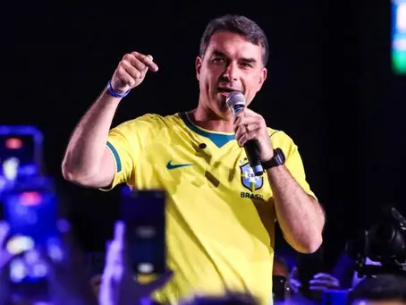 AO VIVO: PL oficializa candidatura de Flávio Bolsonaro à Presidência em evento marcado pela presença de Javier Milei