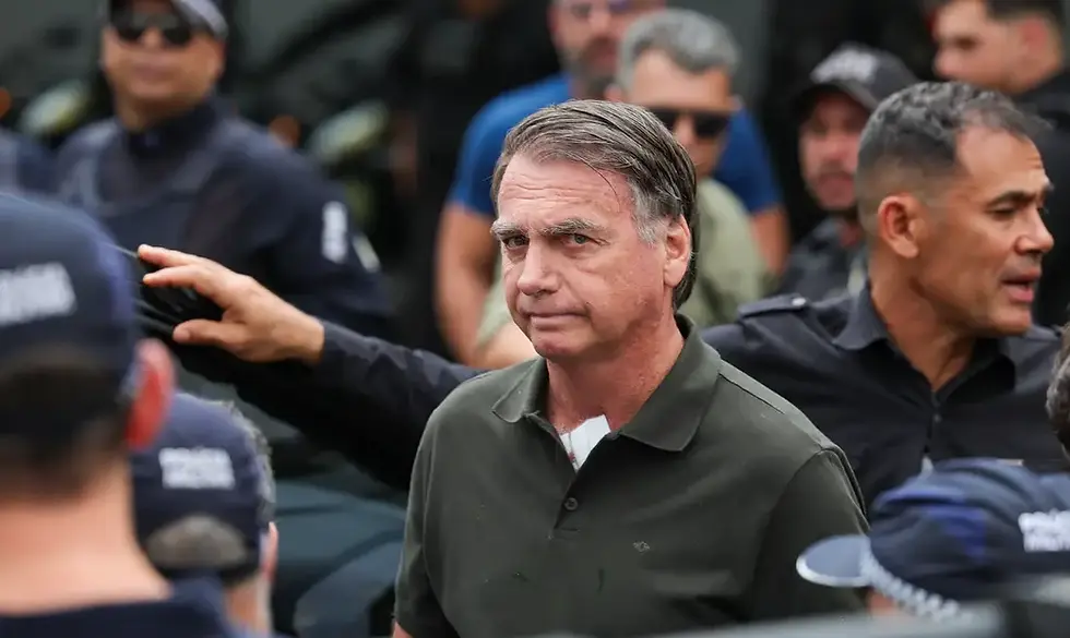 ALERTA: STM dá 10 dias para Bolsonaro apresentar defesa em processo de perda de patente