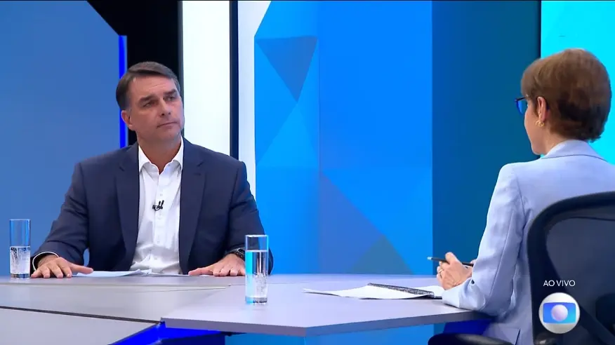 Na Globo, Flávio desmente Lula e acusa adversário de promover “terrorismo eleitoral”