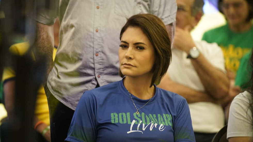 Michelle deixa candidatura em aberto e reforça prioridade em cuidar de Bolsonaro