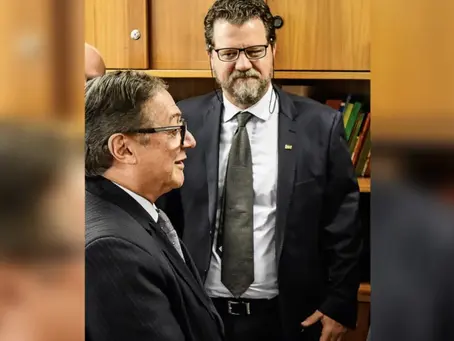 ALERTA: Militar demitido por Bolsonaro fez denúncia contra Filipe Martins ao STF