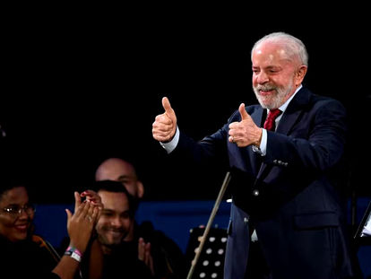 Carro da comitiva de Lula é roubado no Rio de Janeiro durante o G20