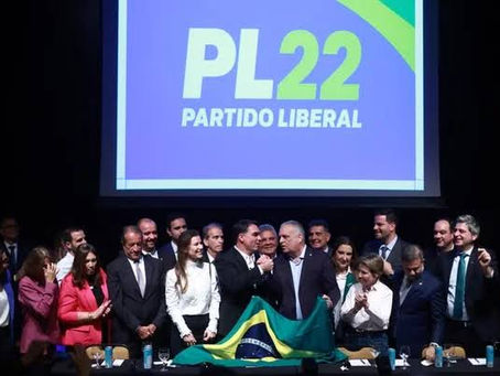 Alfredo Gaspar diz que Jair Bolsonaro “está em cativeiro” ao ser confirmado vice de Flávio Bolsonaro