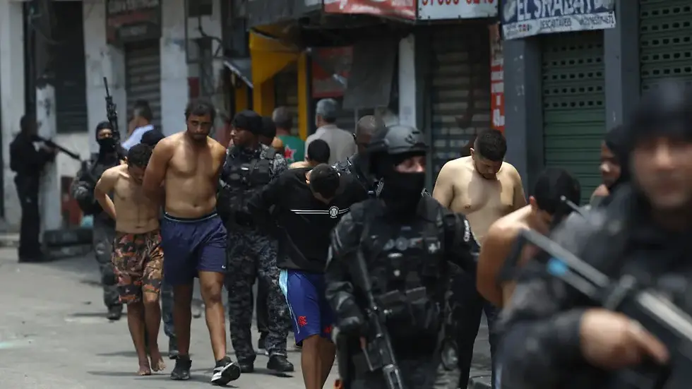 “Quem avisou o Comando Vermelho? Vazamento sob investigação após operação mais letal da história do Rio de Janeiro