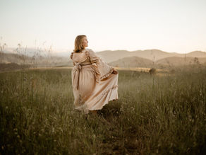 Embracing the Golden Hour { Pregnancy Photographer, SAN RAFAEL CA }