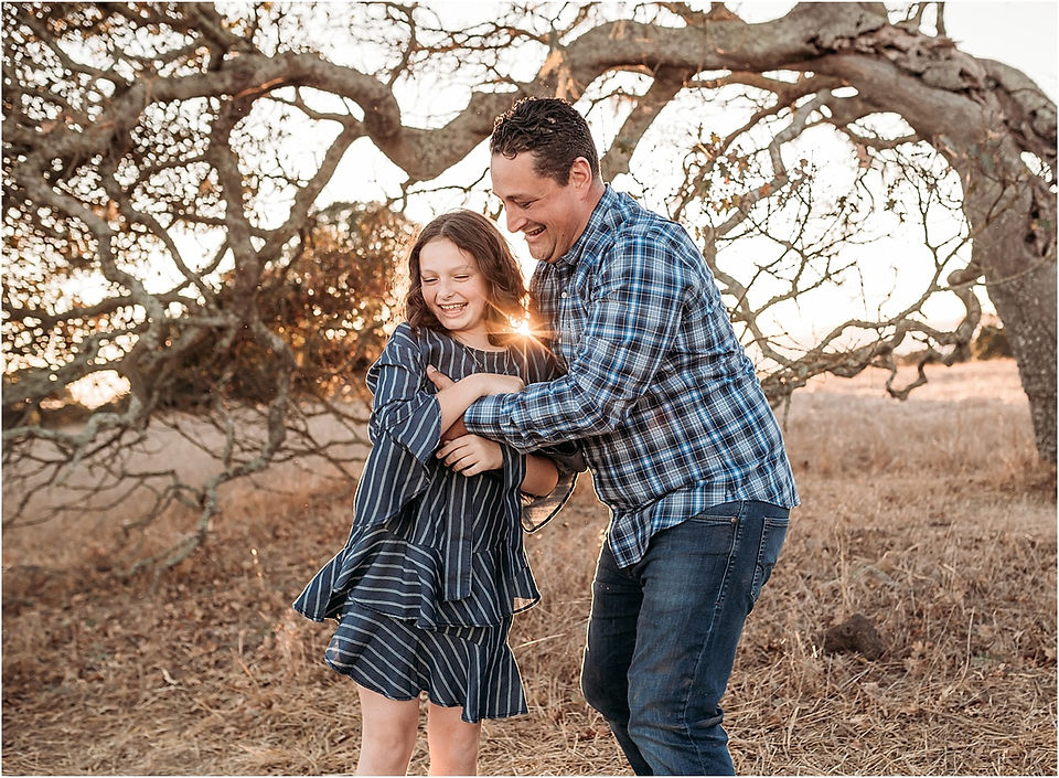 sunset, family, Petaluma, big sister, little brother, Sonoma County, Santa Rosa, sunset, golden hour, family photographer, Diana Jex, family photography, portraits