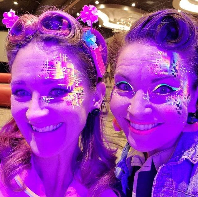 I so love blacklight reactive designs! T