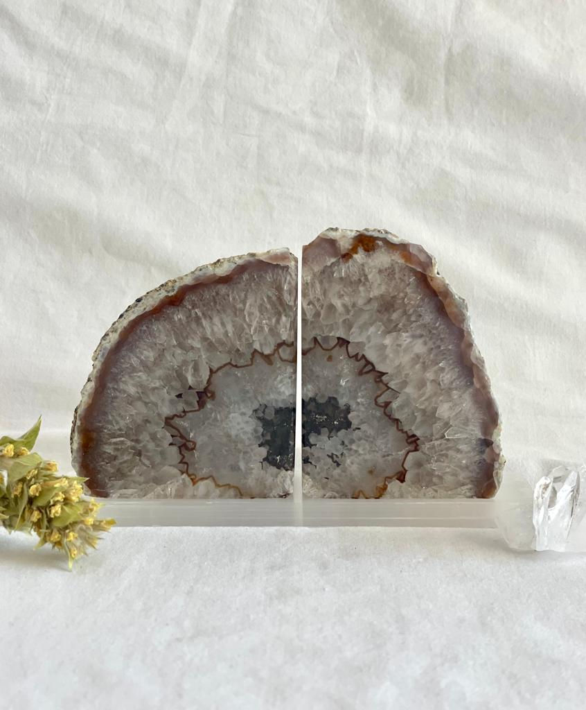 Thumbnail: Bookends Agate Crystal