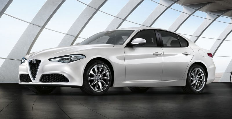 ALFA ROMEO GIULIA : NOUVEAU MOTEUR ESSENCE !