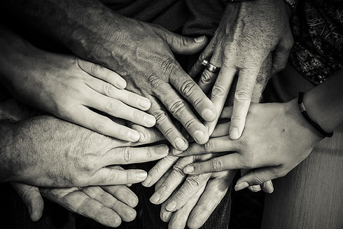 hands-4114905_1920.jpg