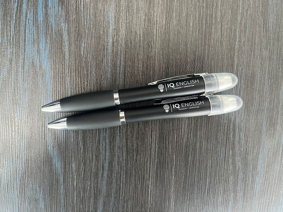 PLUMA IQ CON LUZ LED