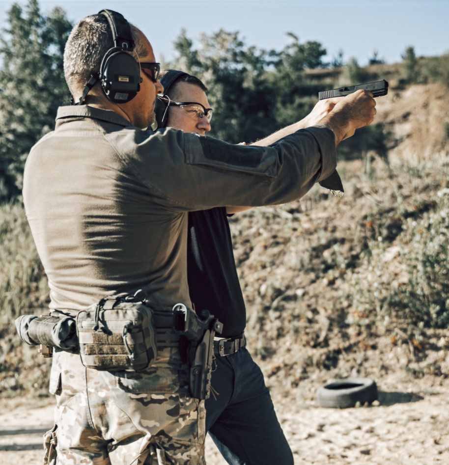 PISTOLET PODSTAWOWY