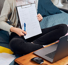 Une fois l'itinéraire finalisé, je vous le présente. Après votre validation, vous pourrez procéder aux réservations. Si nécessaire, une option d'aide à la réservation est également disponible.