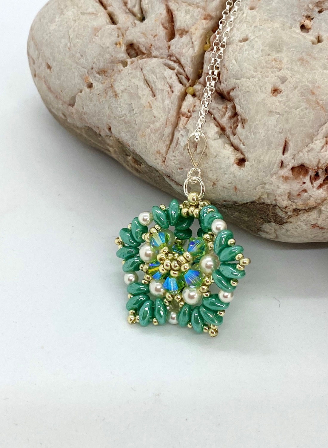 Superduo and Swarovski 3D pendant