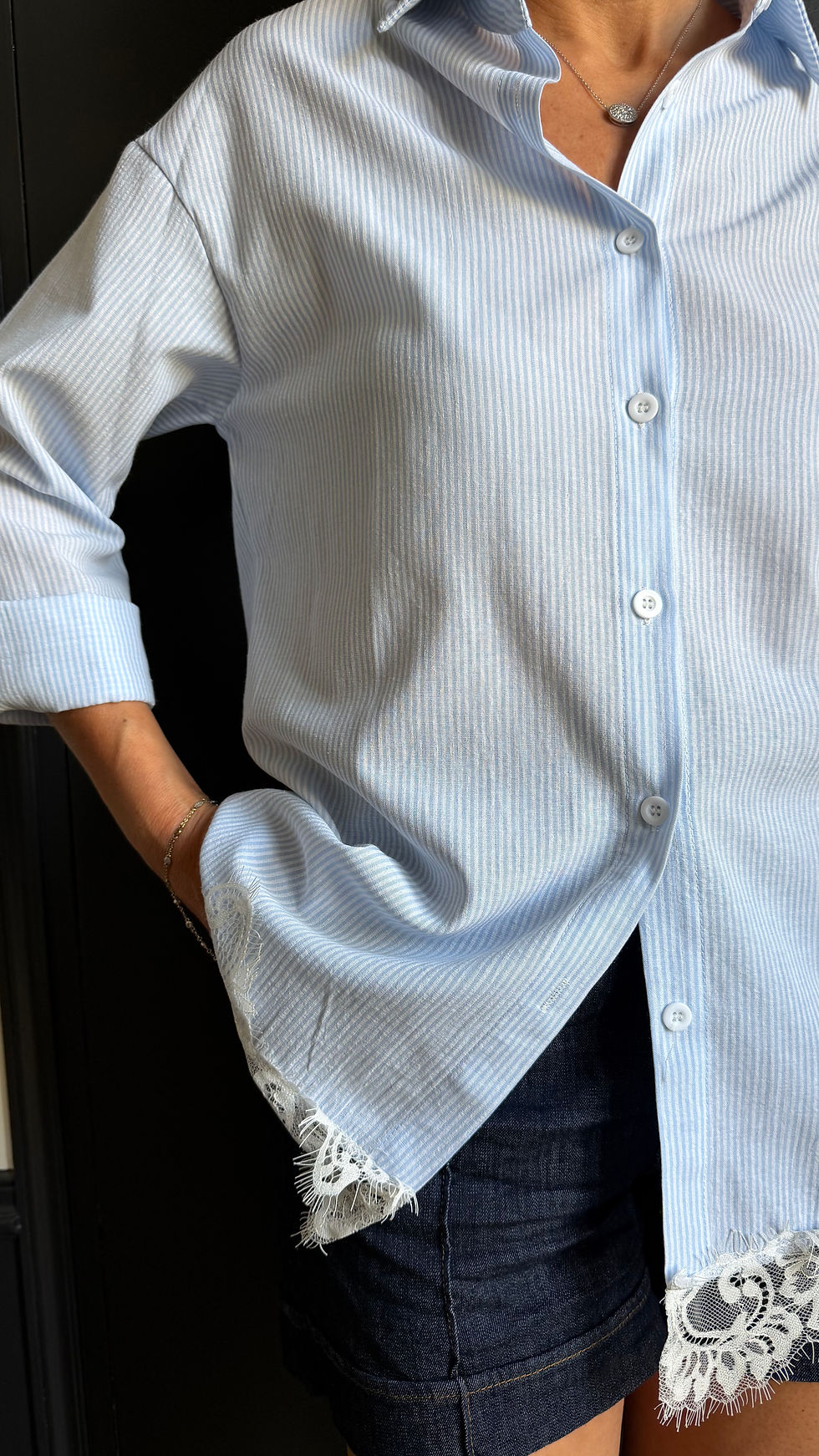 Miniature : Chemise Rayée Bleu Finition Dentelle
