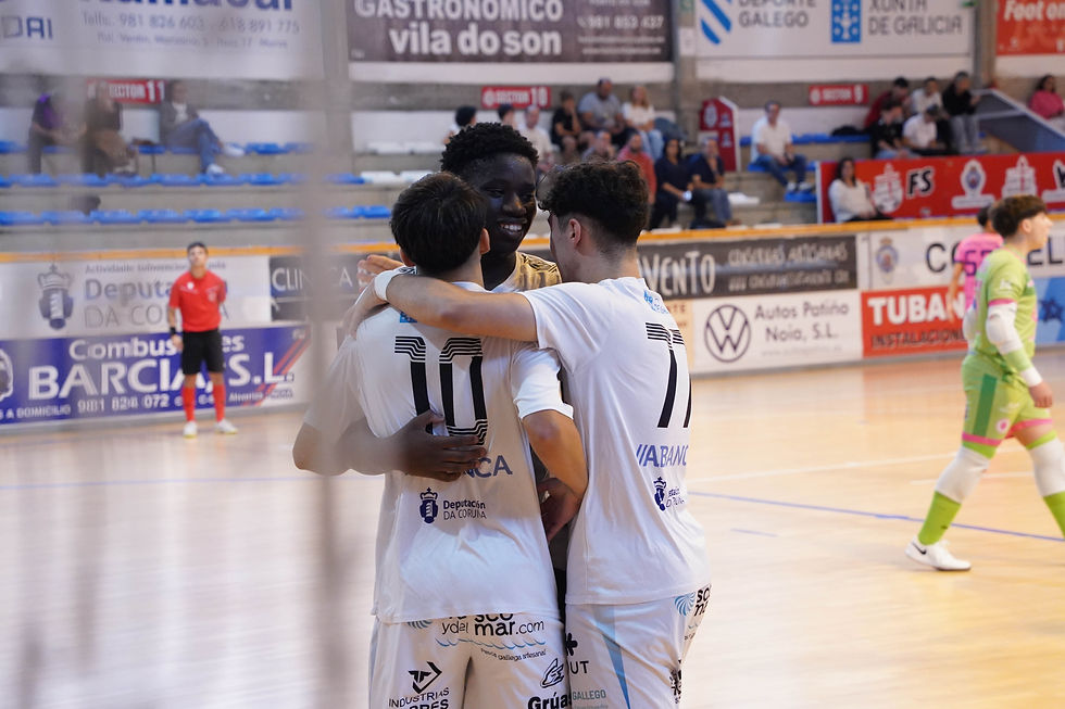 Mamadou abriu o camiño | Imaxe: Manuel Lorenzo/Noia PA FS