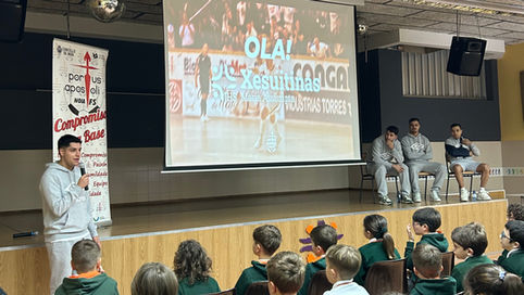 #NoiaPAFSnaEscola | Cos máis pequenos do Colexio María Assumpta!