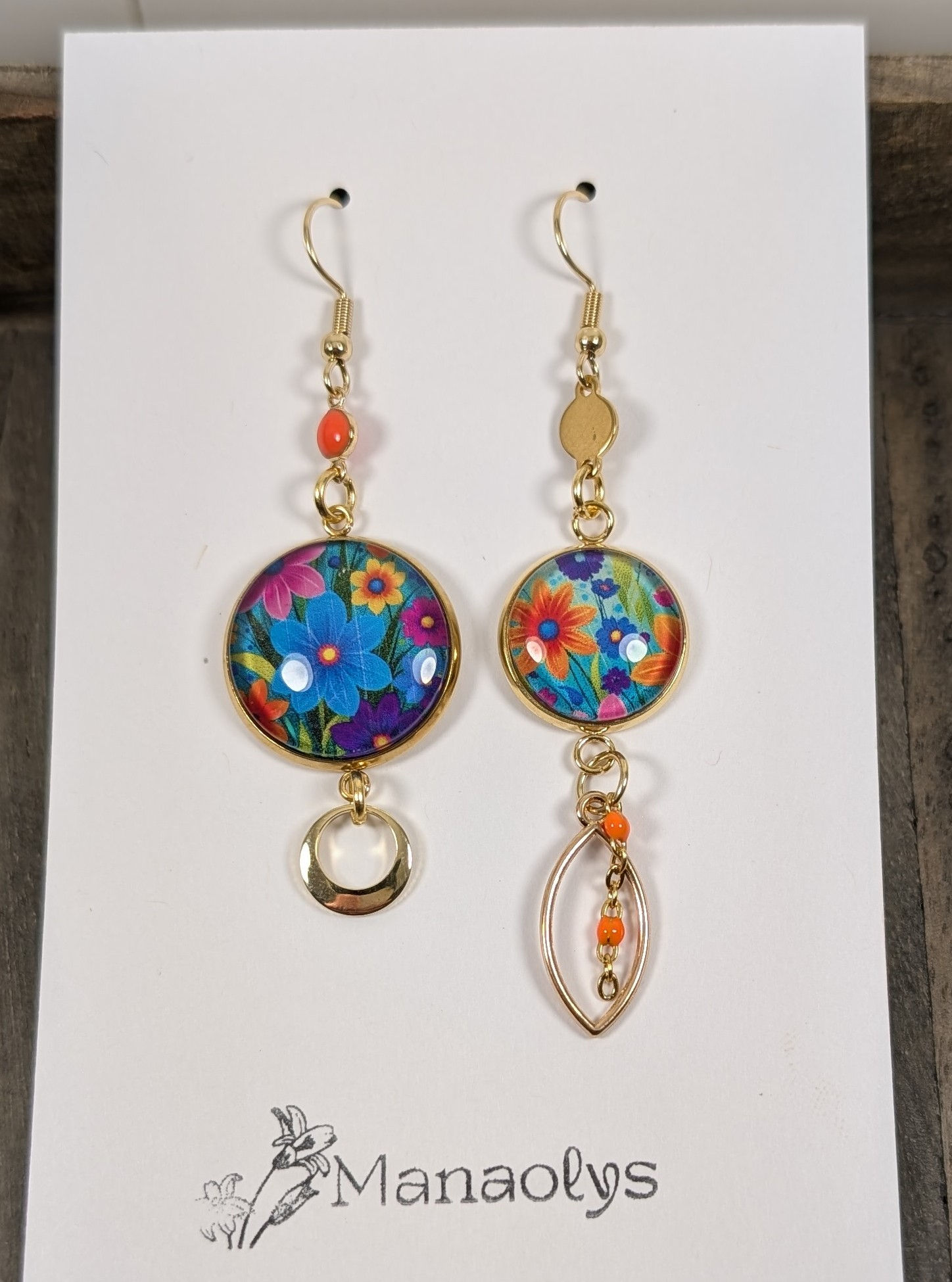 Boucles d'oreilles asymétriques CAMÉLIA