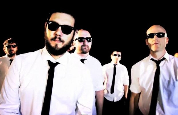 riot-propaganda-videocli-620x400.jpg