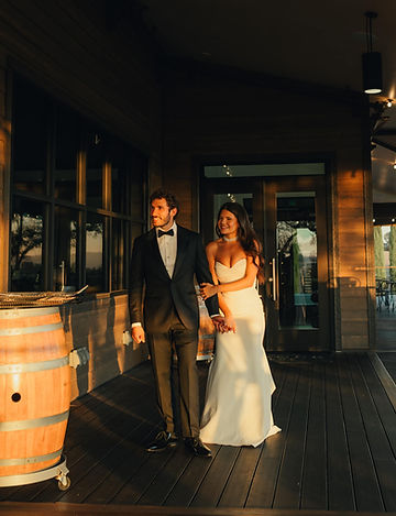 Los Angeles wedding photographer documenting couple at vineyard wedding reception