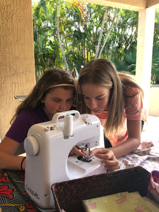 Dresses to fit Kasaï