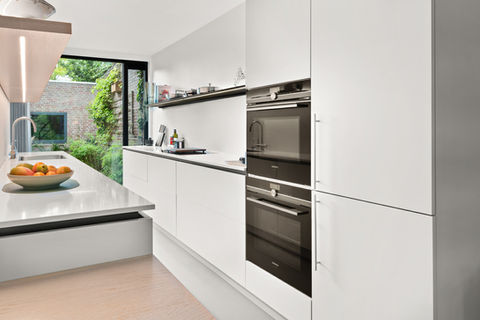 Op maat gemaakte stijlvolle keukens. Wil je een nieuwe keuken? Neem contact met ons op.