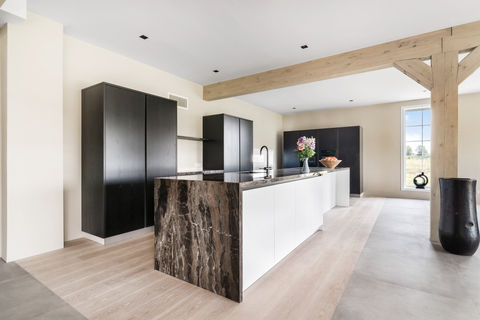 Op maat gemaakte Italiaanse keukens. Vertel ons je wensen en wij zorgen dat het realiteit wordt.