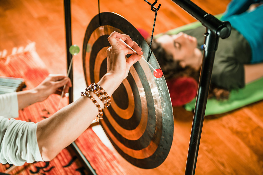 What Is Gong Meditation and How Is It Practised?