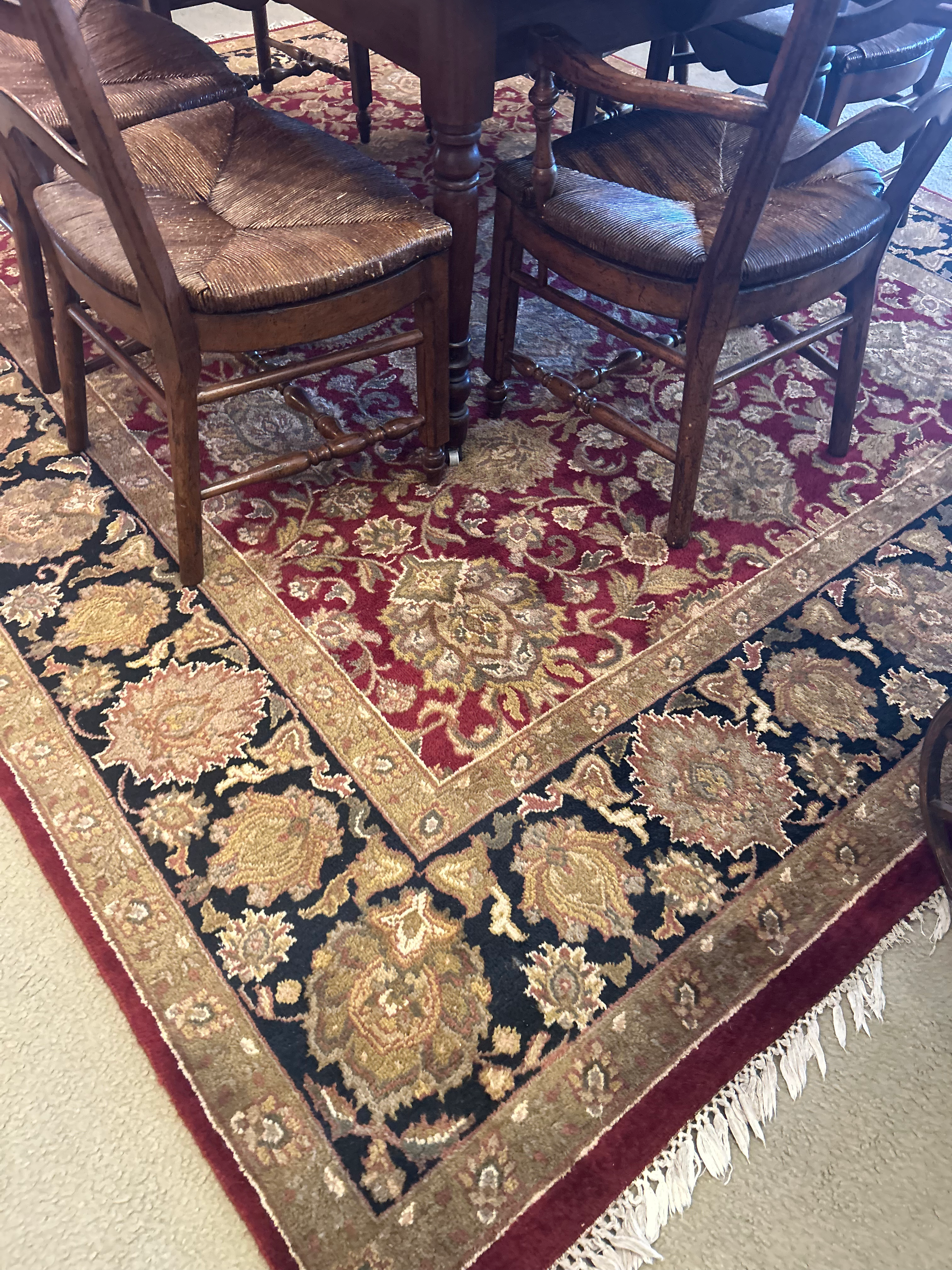 8' x 10' Hand Knotted Rug