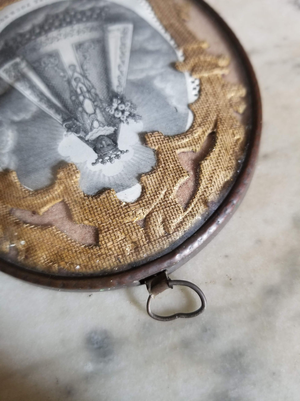 Miniature : Antique French Our Lady of Hal reliquary frame. Oval convex glass