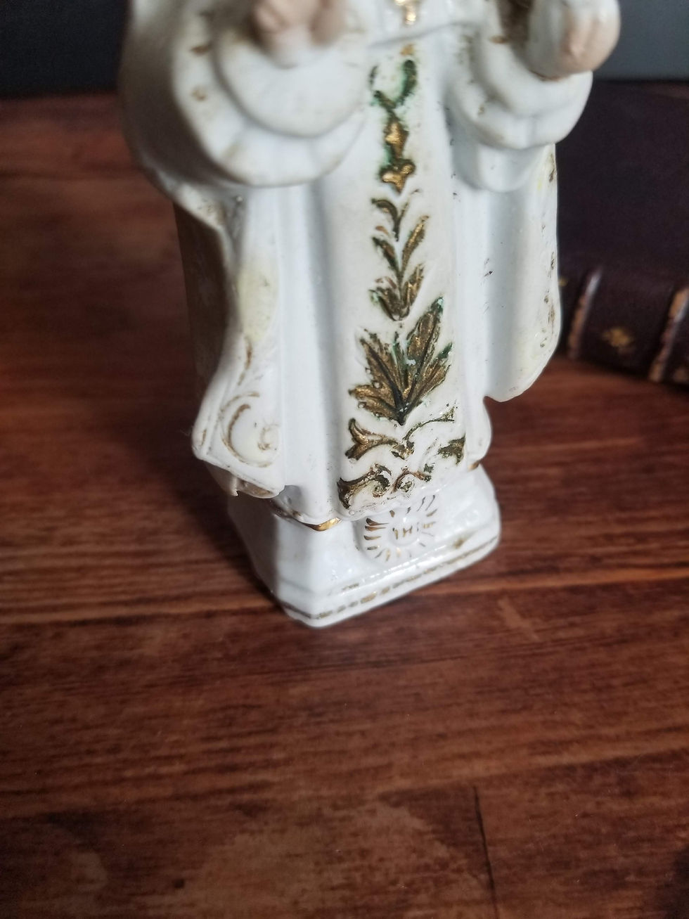 Miniature : Antique Infant Jesus of Prague bisque porcelain figurine