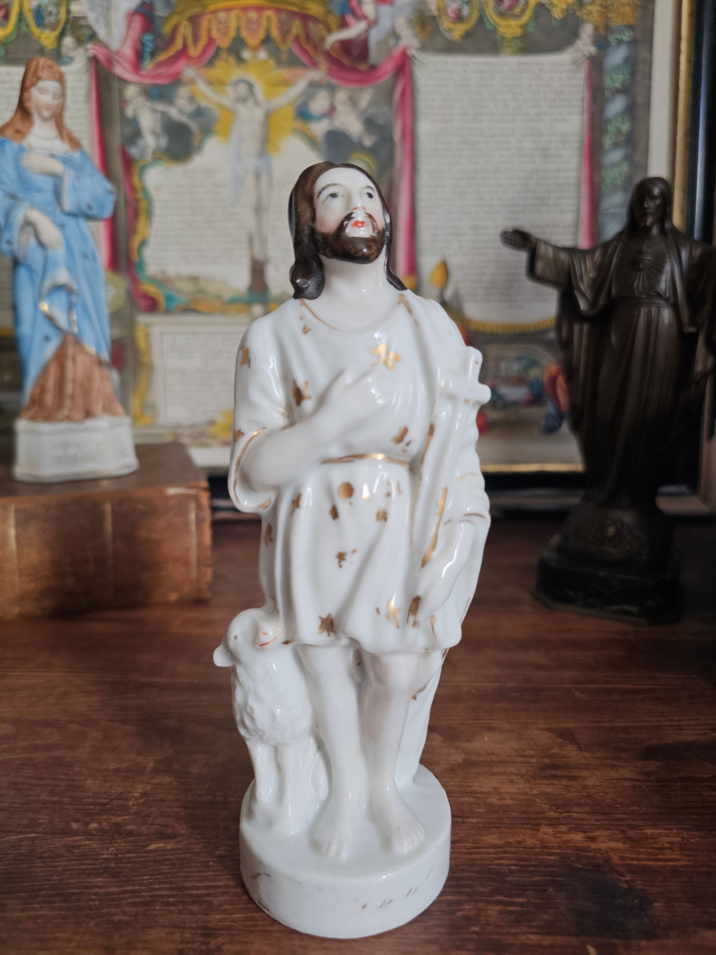 Statue ancienne en porcelaine saint Jean-Baptiste avec un agneau